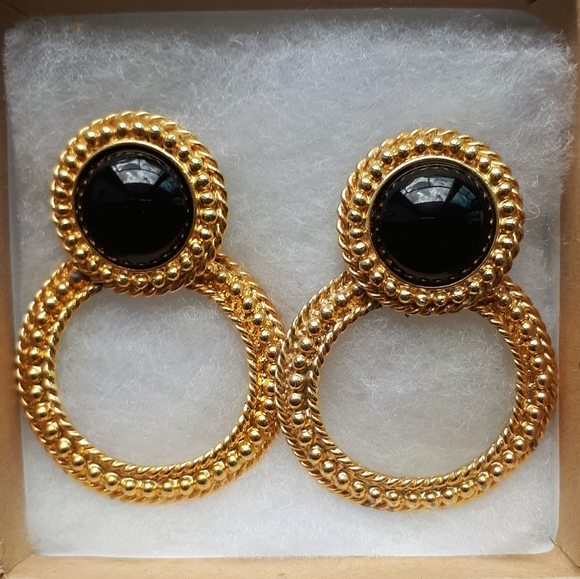Vintage clip on earrings Gold and Black - Picture 2 of 9